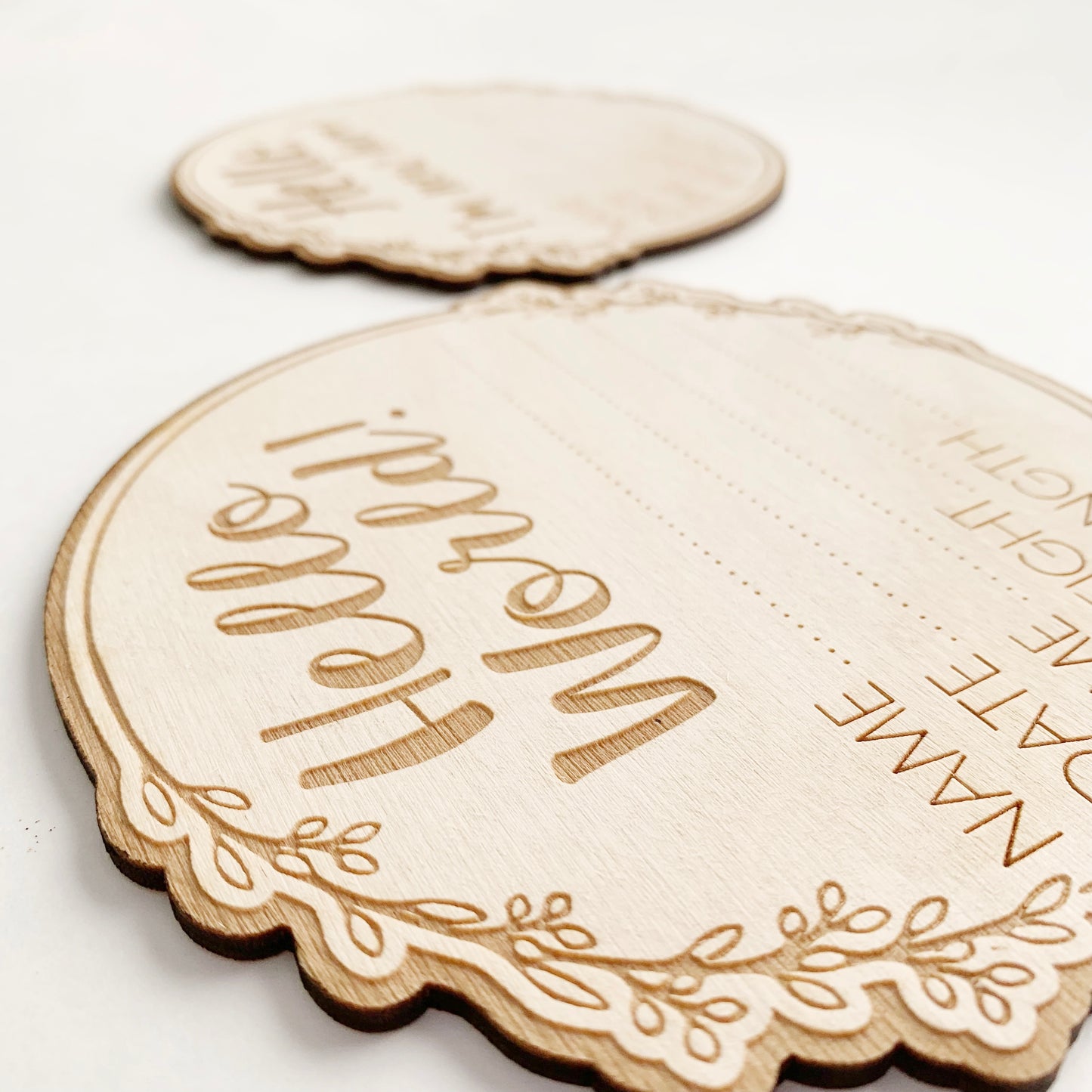 Gender Neutral Baby Name Announcement Disk Sign, Newborn Baby Birth Stat Sign, Newborn Photo Prop, Baby Arrival, Pregnancy Birth Announcement