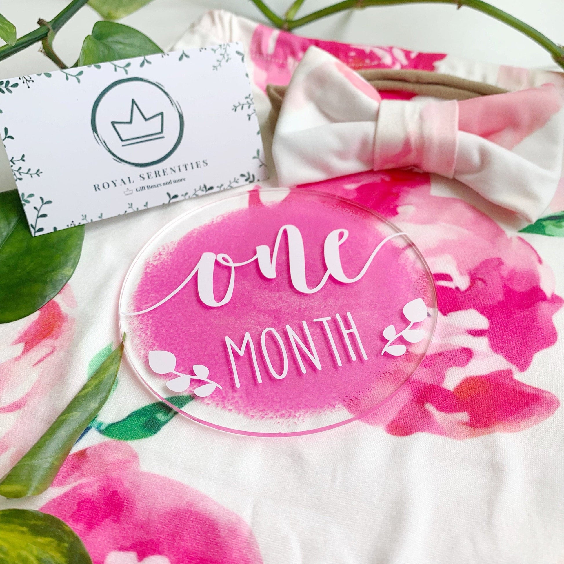 Baby girl swaddle Sack with bow, Pink Floral, personalized, Coming home, Custom Swaddle Set, Newborn swaddle set gift, hospital photo prop.