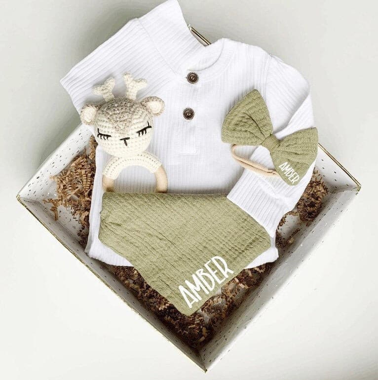 Baby Gift Box Set, Baby Shower Gift basket, Unisex Baby Gift, baby boy gift, baby girl gift, Baby Clothing Gift, Newborn Welcome Gift.