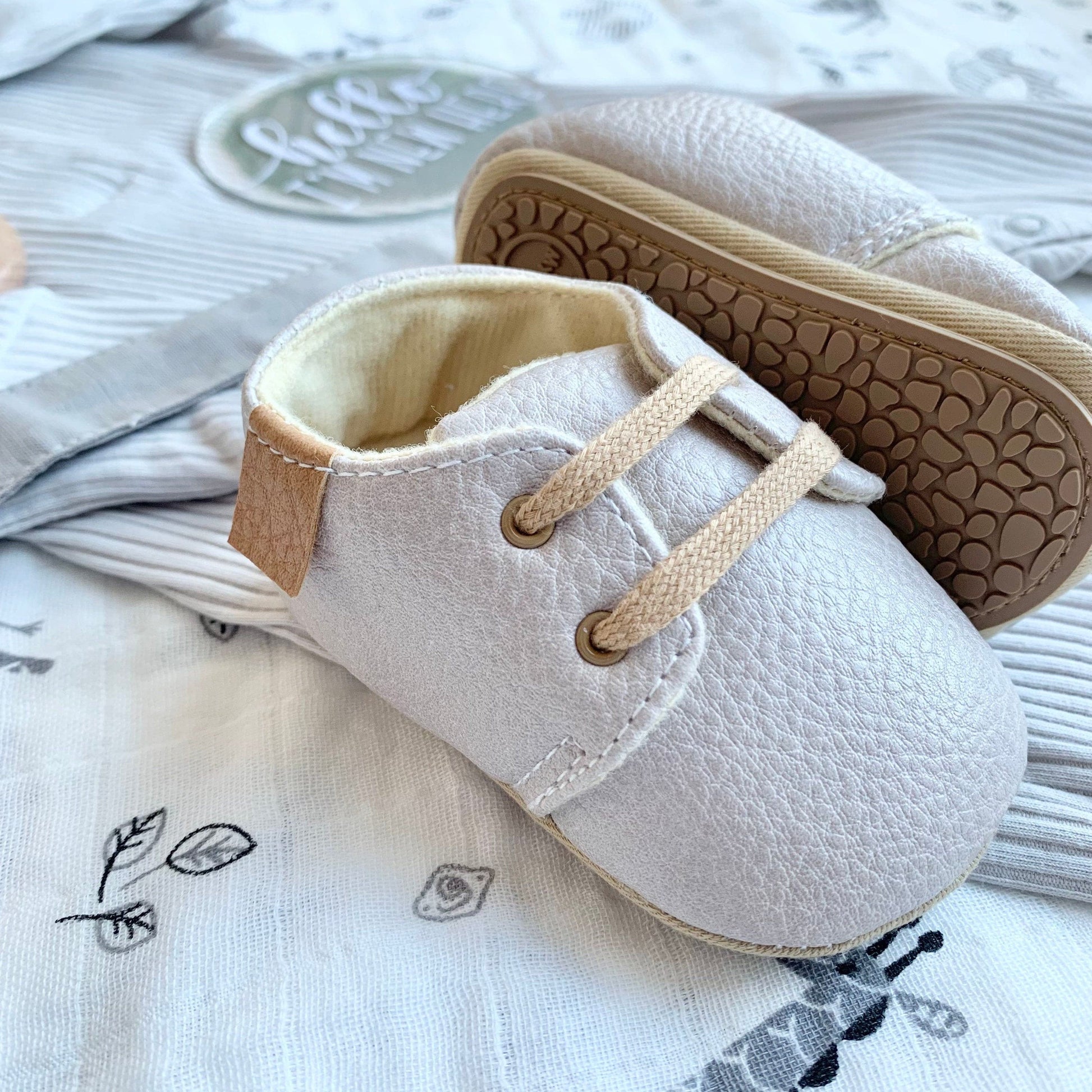 Gender Neutral Baby Gift Box Set - Grey Baby Blanket, Soother Clip and Shoes.
